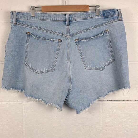 Abercrombie & Fitch women’s the 90s high rise relaxed cutoff short - Picture 3 of 4